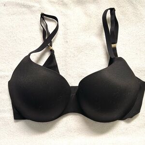 Incredible by Victoria’s Secret smooth lined demi bra size 32DD black